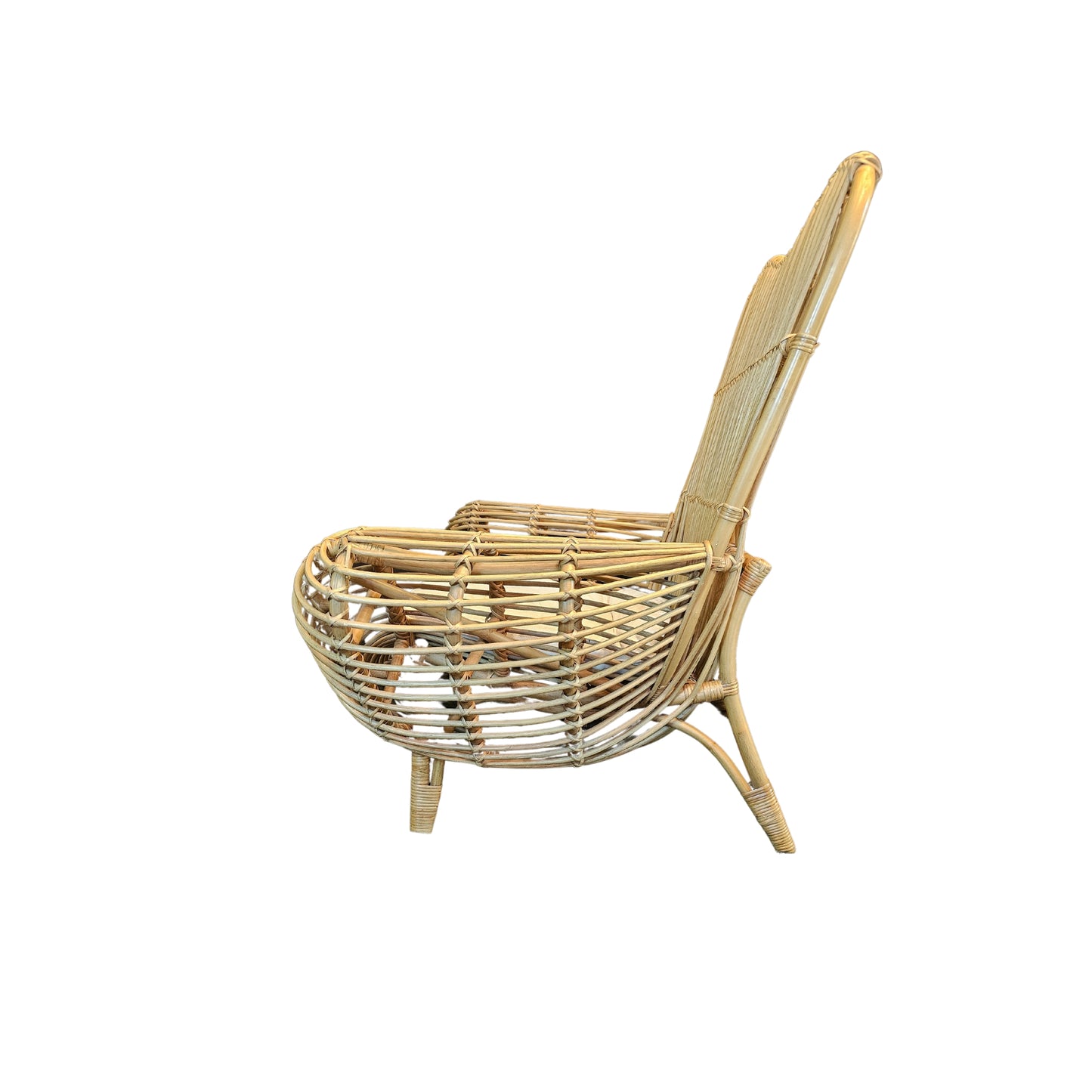 Set of 2 statement round back minimalist style designed chairs. Constructed in rattan to ensure comfort sitting.