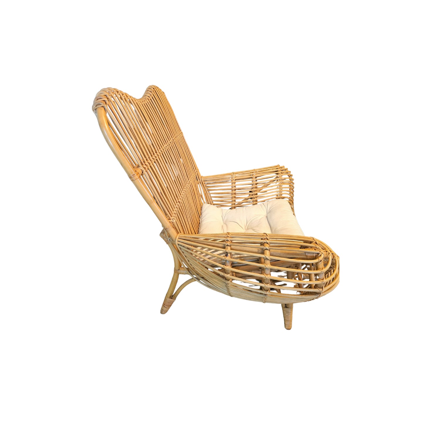 Set of 2 statement round back minimalist style designed chairs. Constructed in rattan to ensure comfort sitting.