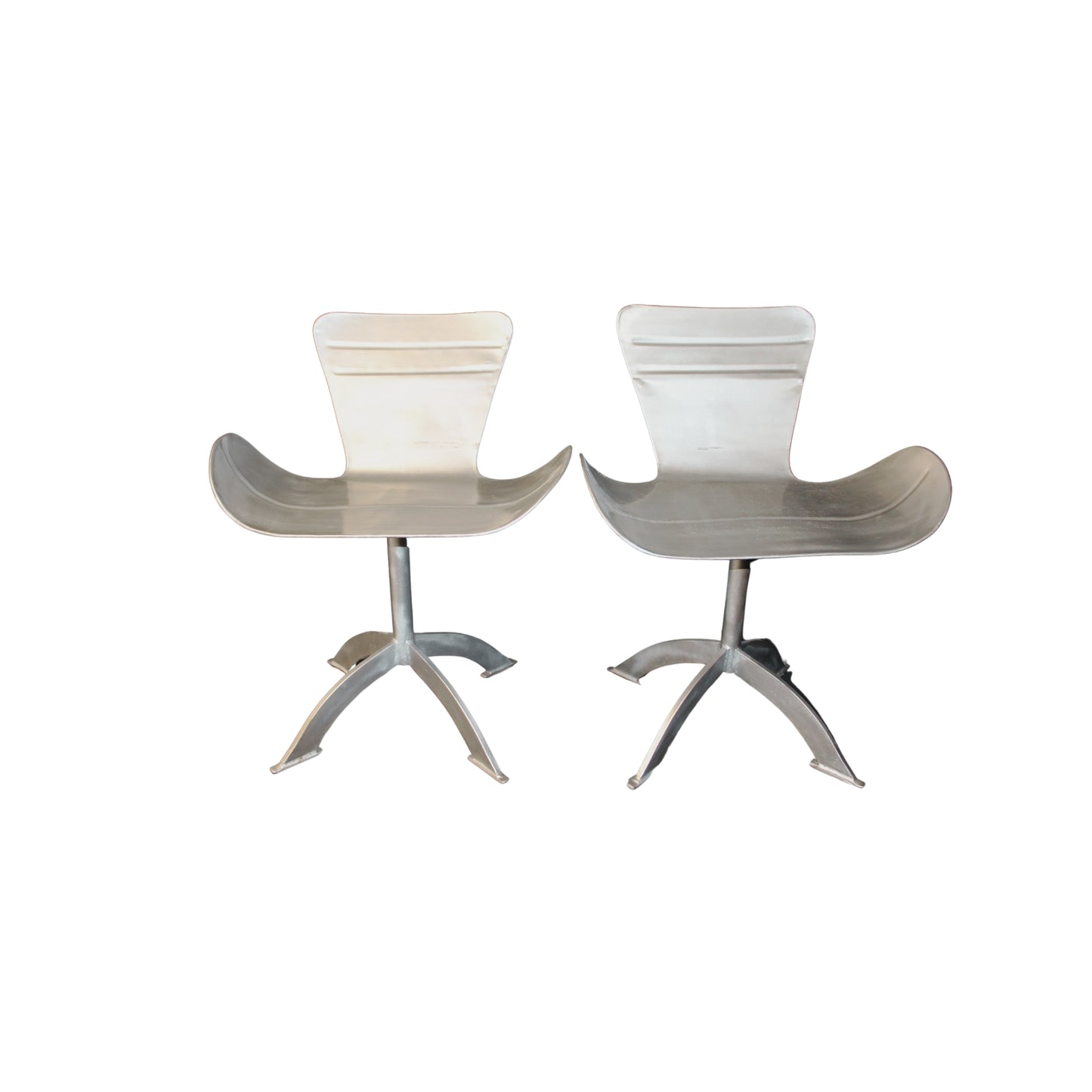 Two (2) unique sturdy chairs are made of thick industrial steel sheet, while the design is sleek and stylish. The style is reminiscent of designs by Artist Such as Arne Jacobsen and Pierre Paulin, but it is not. The design and profiling are high-quality and stylish, but the back, the legs and the way the steel is put together are surprisingly robust and industrial.
Period: 1950-1960