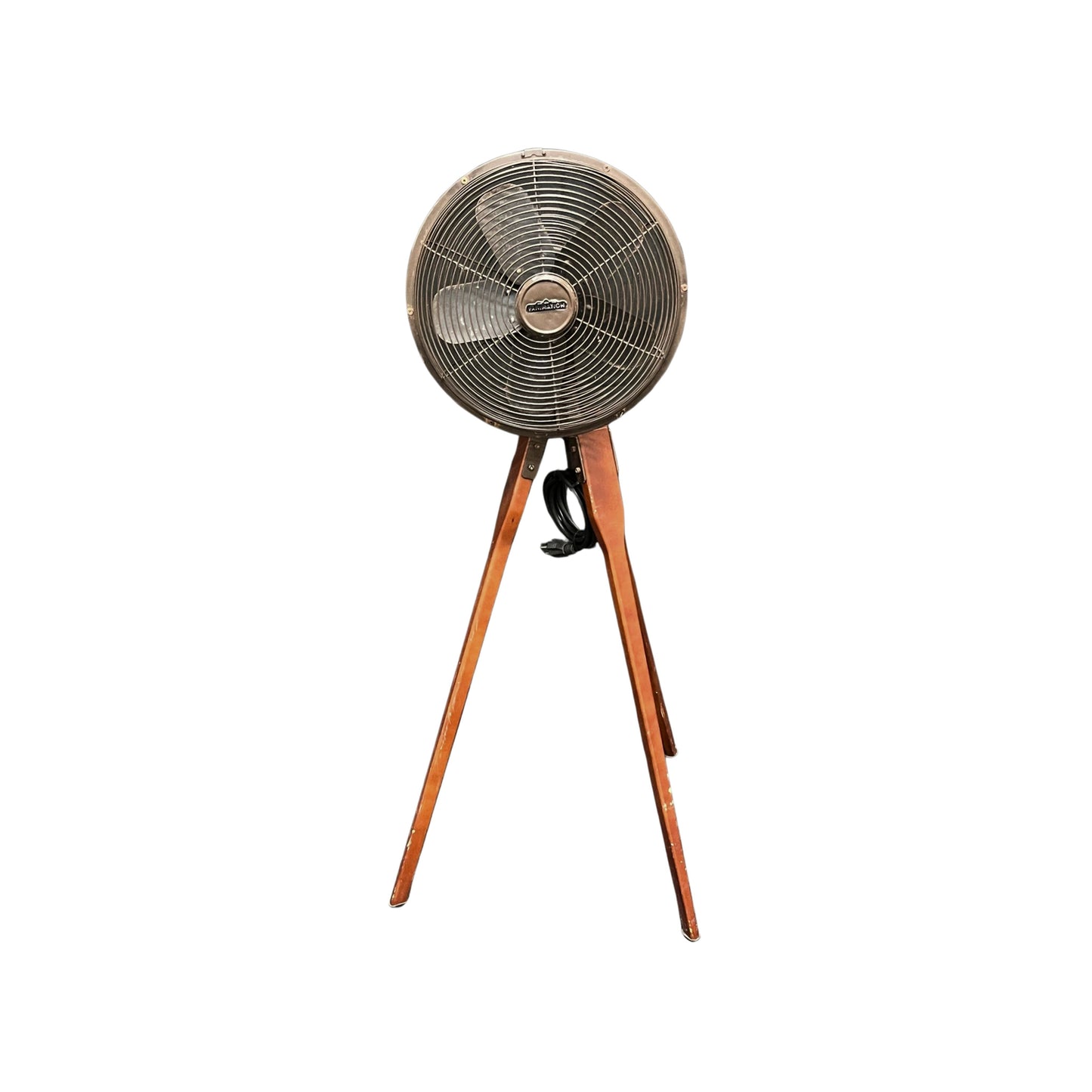 Fanimation Fan - FP8014OB - Arden - 3 Blade Portable Fan, in need of repairs. Unknown conditions, but worth the repair!
The Arden by Fanimation performs double duty, combining functionality with aesthetics. The Walnut legs and the fans Oil Rubbed Bronze finish recall the clean and classic lines of an architect's tripod, dovetailing nicely with transitional as well as classic décor. The Arden stands just under 44 inches high (including grill). A three-speed rotary switch provides a trio of comfort